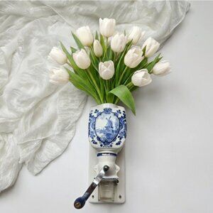 Vintage De Ve HOLLAND Wall Mount Coffee Grinder Blue Delft Windmill | Dutch